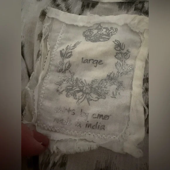 Cino Cotton Gray and White Patterned Women's Blouse Size Large - Picture 3 of 4